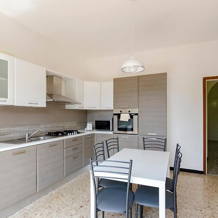 Joivy Family Flat With 3 Balconies, 10 Min To Beach Moneglia Luaran gambar