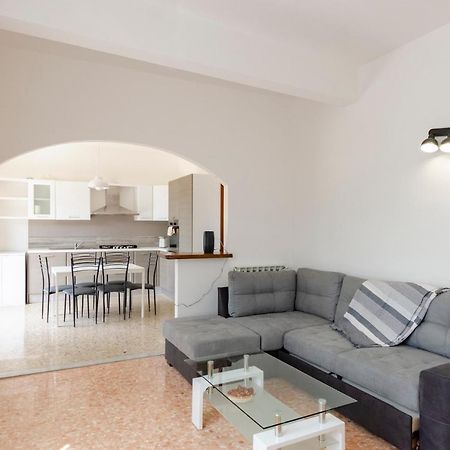 Joivy Family Flat With 3 Balconies, 10 Min To Beach Moneglia Luaran gambar